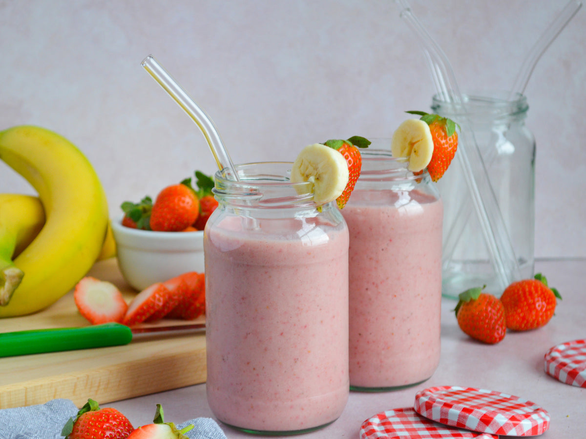 Strawberry and Banana Smoothie – Tala Cooking