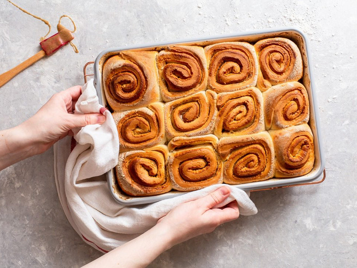 Vegan Cinnamon &amp; Pecan Sticky Buns &ndash; Tala Cooking