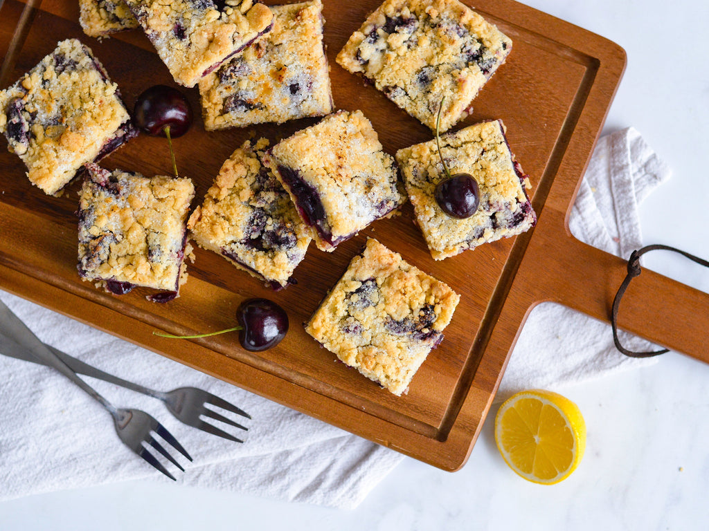 Cherry Crumble Cake Bars